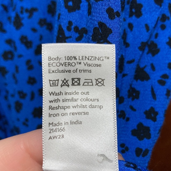 Blue and Black Floral Print Dress - Picture 3 of 6